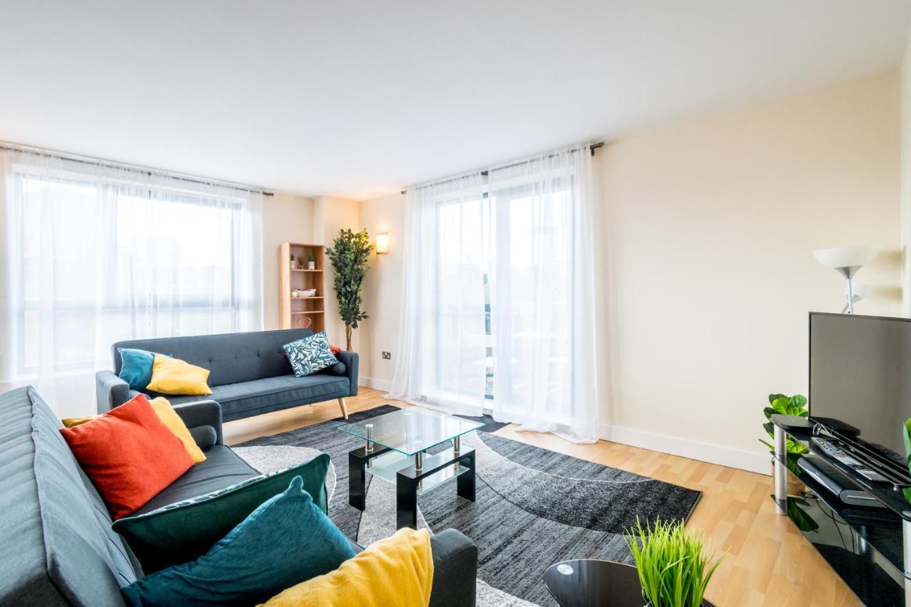 Spacious City 2 Bed, 2 Bath, Free Parking & Wifi Σέφιλντ Εξωτερικό φωτογραφία